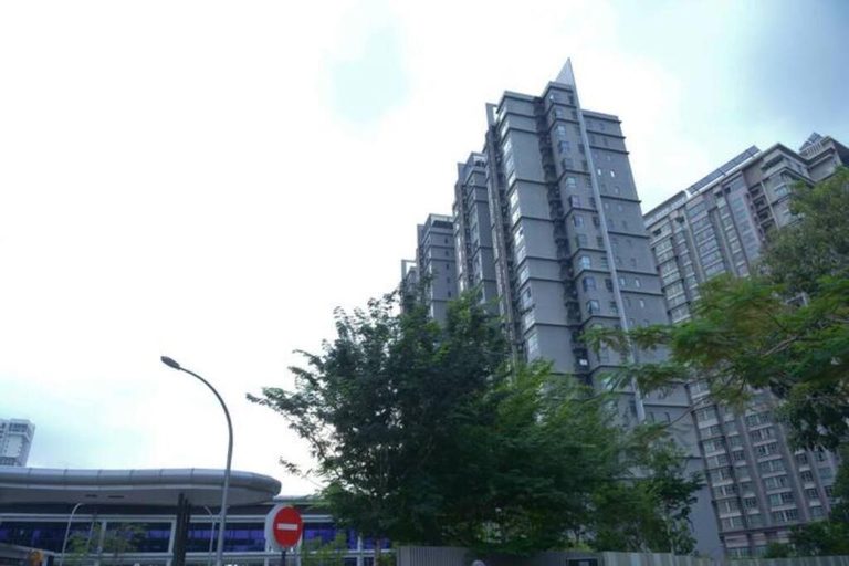 HA1413-Cyberjaya-Sanitise-WiFi-Netflix-Parking, Sepang