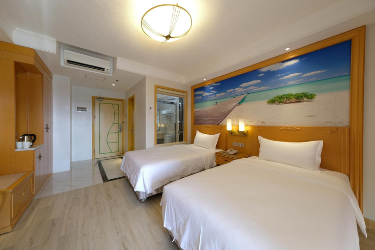 Bedroom 6
