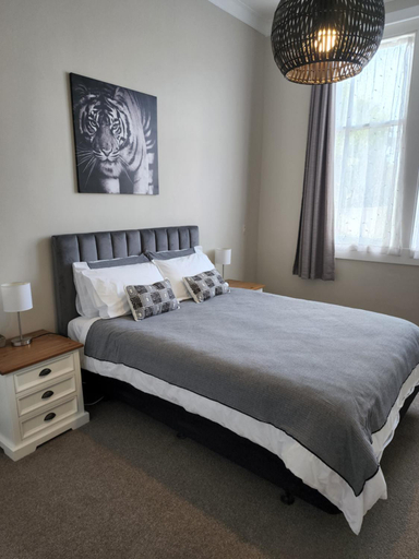 Bedroom 3, Gardner Court Motel, Hastings