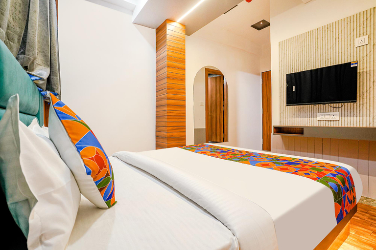 Bedroom 3, FabHotel Max - NH-8, Naroda, Vadodara