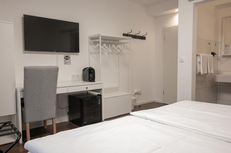 Bedroom 9