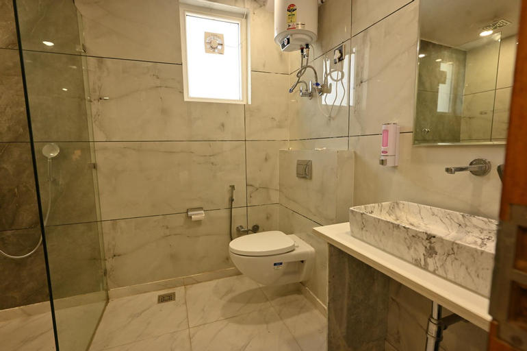 Bathroom 4