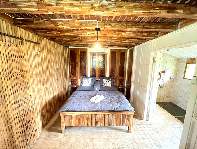 Bedroom 18