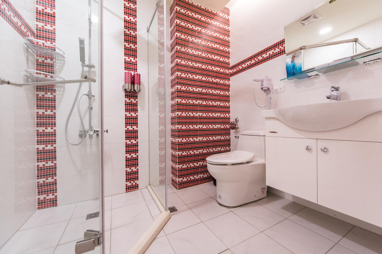 Bathroom 3, Zi-Qing-Cheng B&B, Hualien