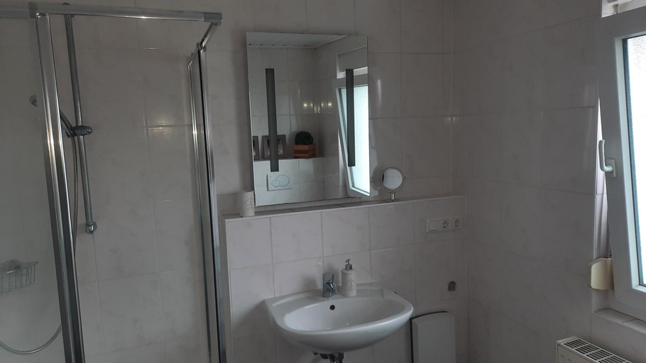 Bedroom 5, Ferienwohnung Am Kurpark, Limburg-Weilburg