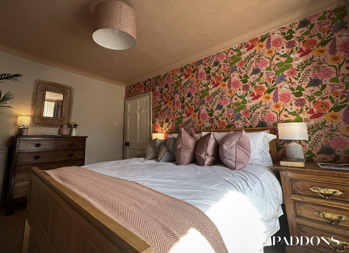 4, Paddons, Devon