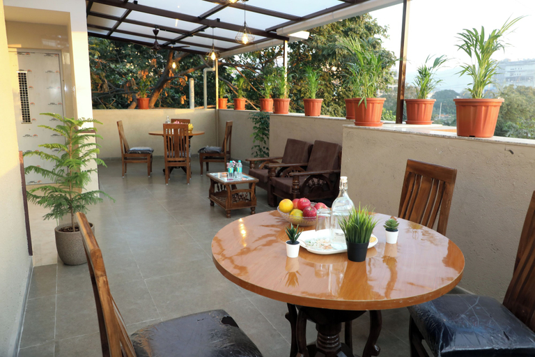 Food & Drinks, Hotel Success Executive, Thane