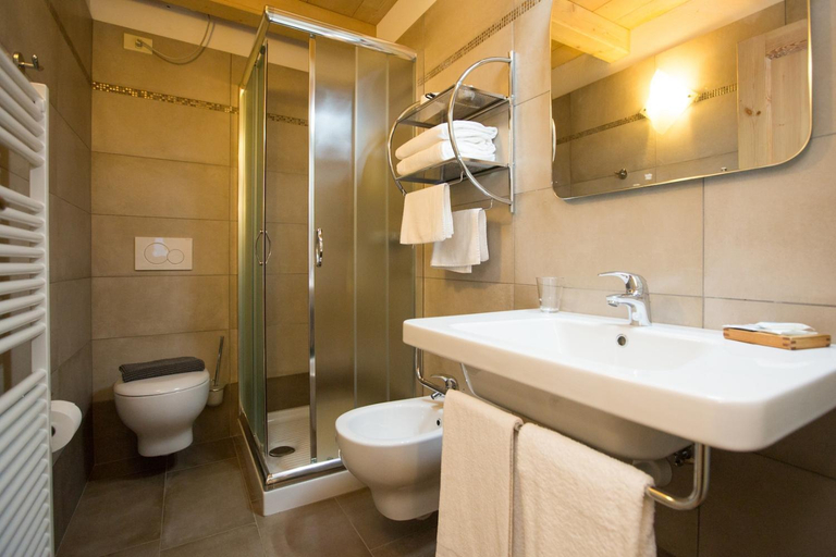 Bathroom 2, La Barme, Aosta