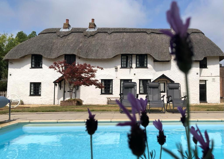 Sport & Beauty 2, April Cottage, Hampshire