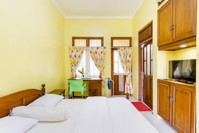 Others 3, Villa Alicia, Sleman
