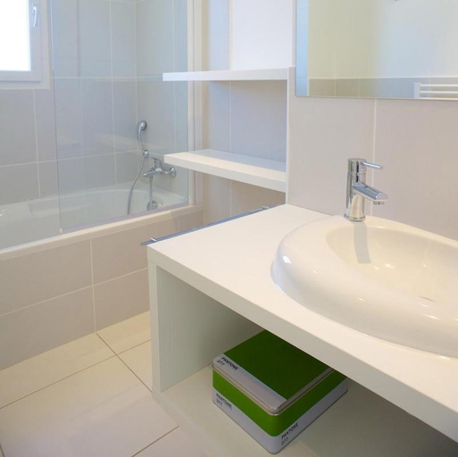 Bathroom 4, Résidence Le Clos Saint Paul, Haute-Corse