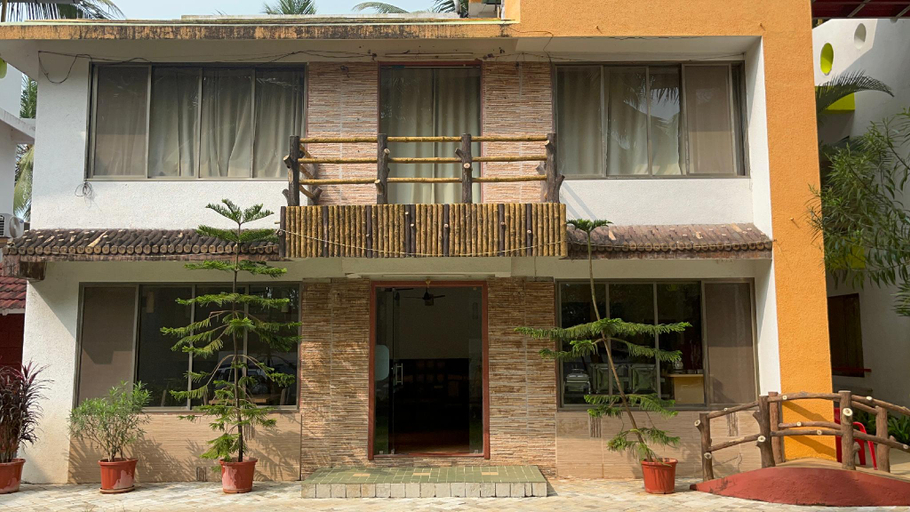 Others 3, Ruturaj Inn, Raigarh