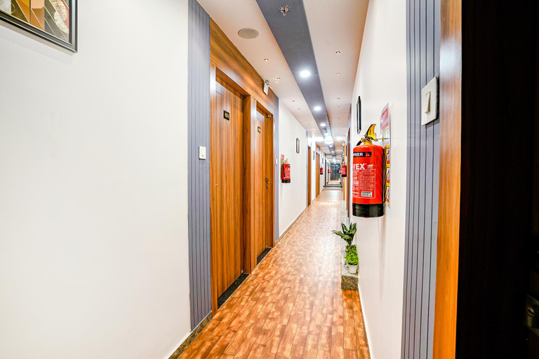 Public Area 2, FabHotel Max - NH-8, Naroda, Vadodara
