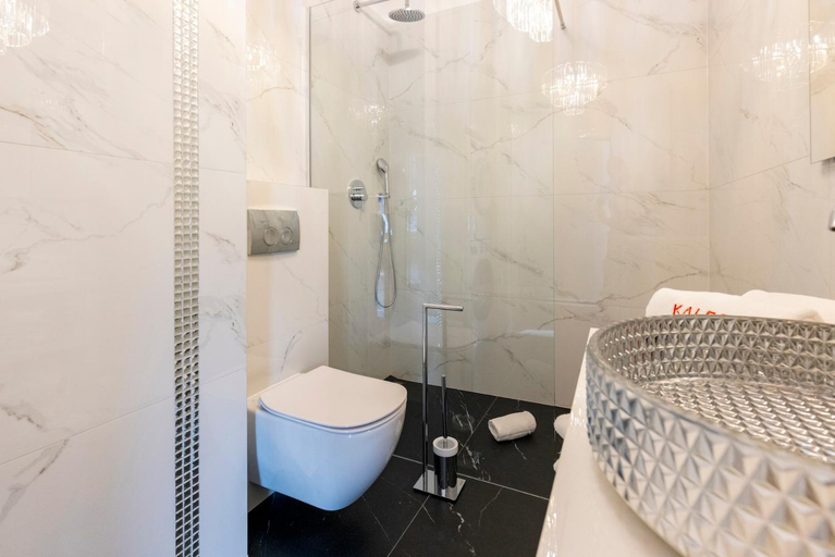 Bathroom 3, Kaleo apartments - Hanza Tower, Szczecin