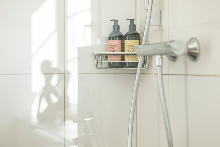 Bathroom 7