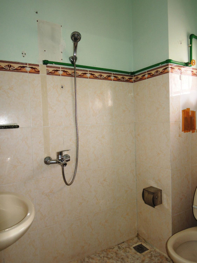 Bathroom 3, Kathy Hotel, Phan Thiết