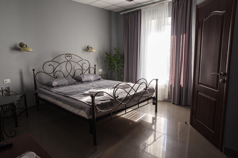 Bedroom 2, Ermitazh Hotel Complex, Novomoskovs'kyi