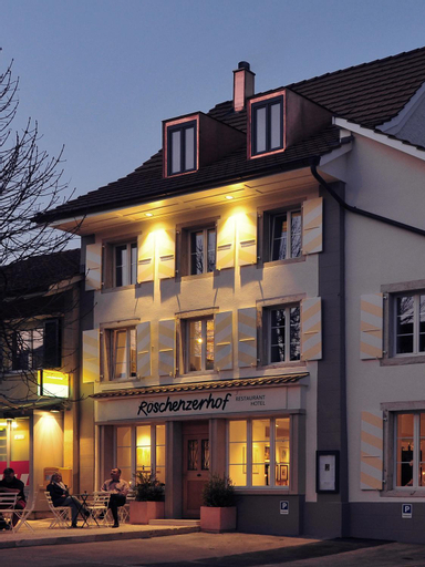 Roschenzerhof, Laufen