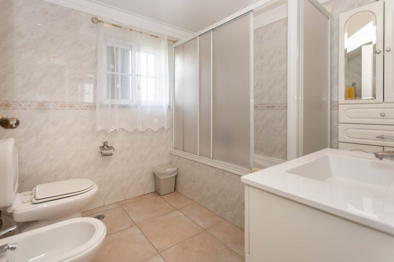 Bathroom 4, Casa Ze da Cotta Marisol, Seixal