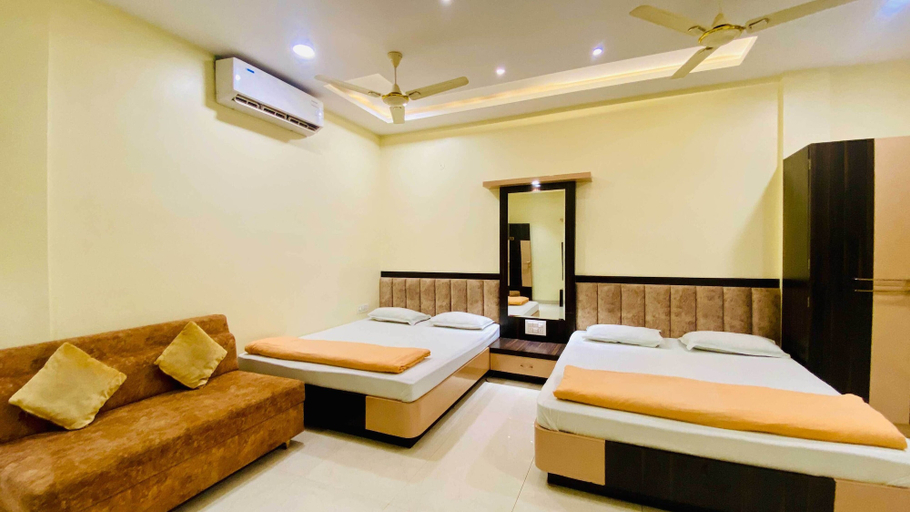 Bedroom 2, Hotel Panchavati Palace, East Nimar
