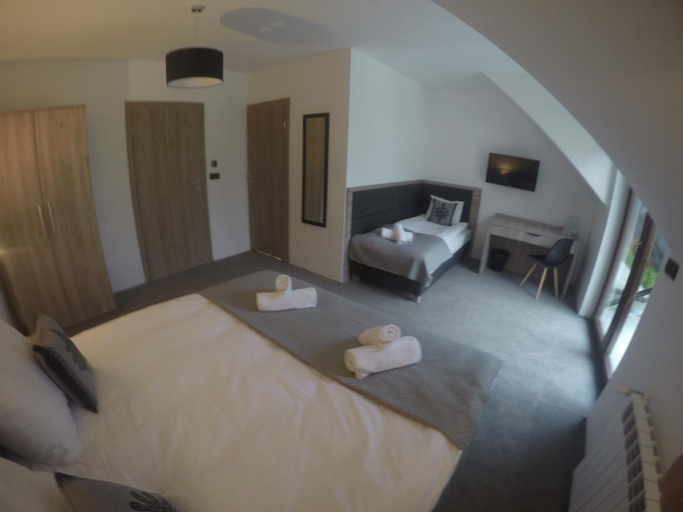 Others 2, Silver Residence, Nowy Targ