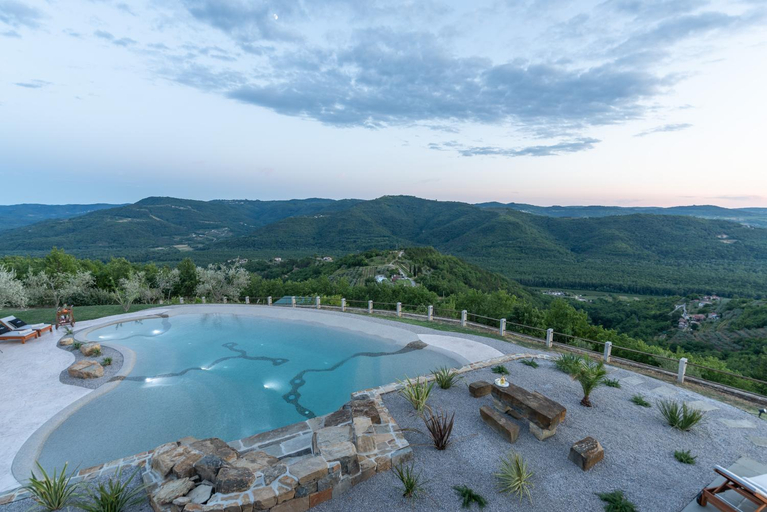 View 4, Casa BoRa, Buzet