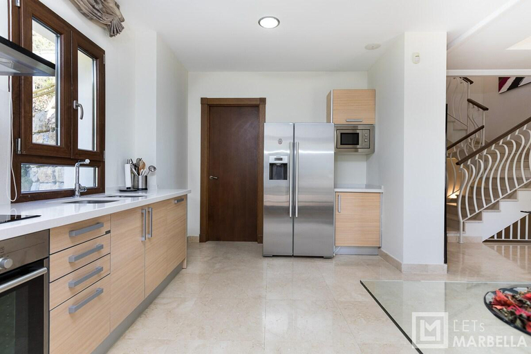 Others 5, Luxury 4BR Villa - Benahavis Hills & Country Club, Málaga