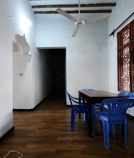 Others 2, Kajificheni House, Kaskazini 'A'