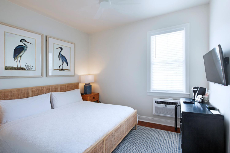 Others 5, Coco Plum Inn, Monroe