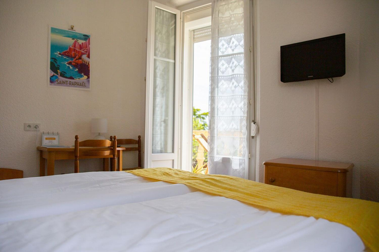 Bedroom 3, Hotel Du Soleil, Var