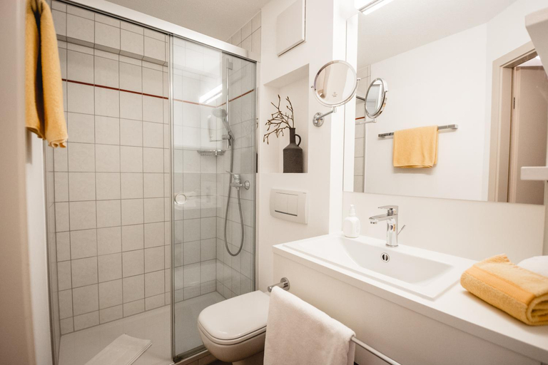 Bathroom 3, Landgasthof Keller, Bodenseekreis