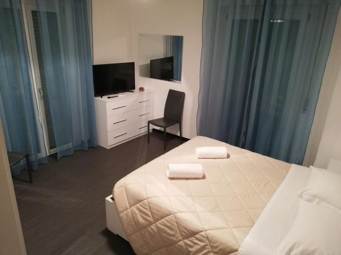 Bedroom 3, Albergo Roma, Chieti