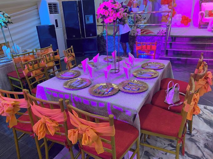 Food & Drinks 4, E - Phoenix Hotel Annex 2, Ilorin East