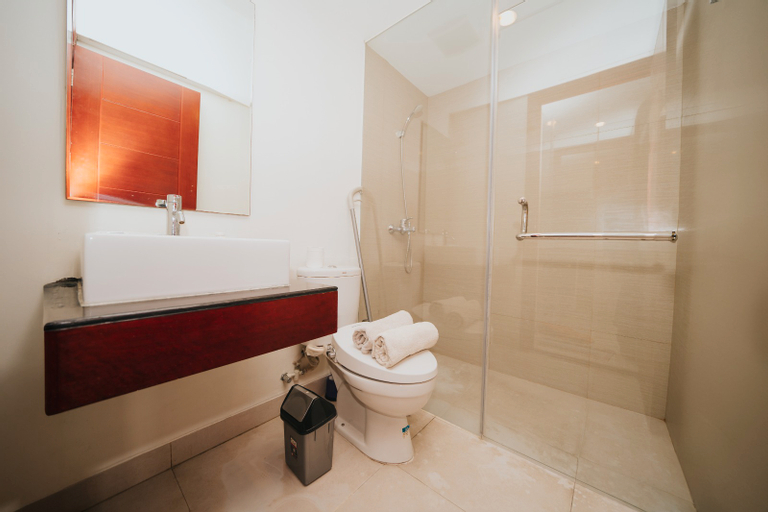 Bathroom 8