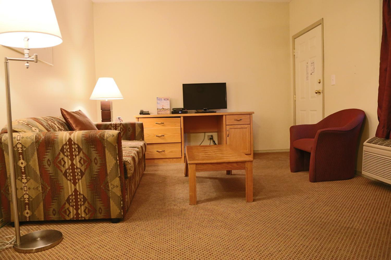 Facilities 5, SlumberLodge Hotel, Okanagan-Similkameen