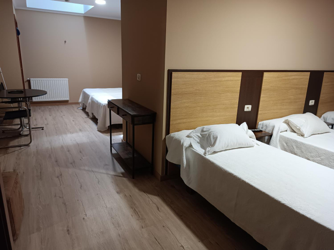 Bedroom 4, Cruceiro do Monte, Pontevedra