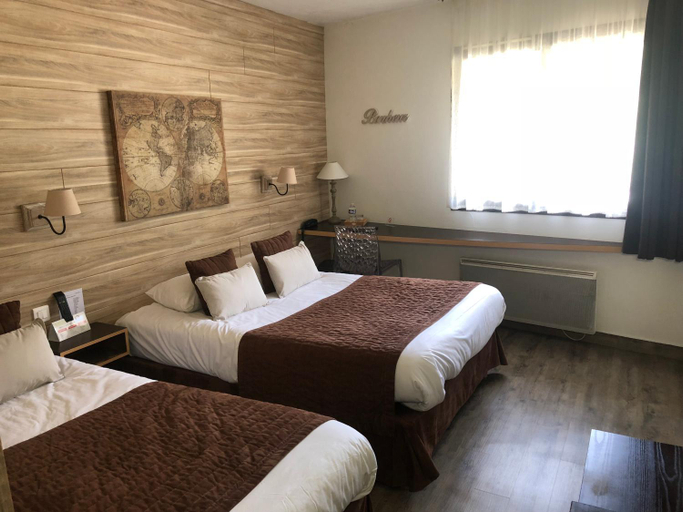 Bedroom 3, Logis Hotel Burnichon, Rhône