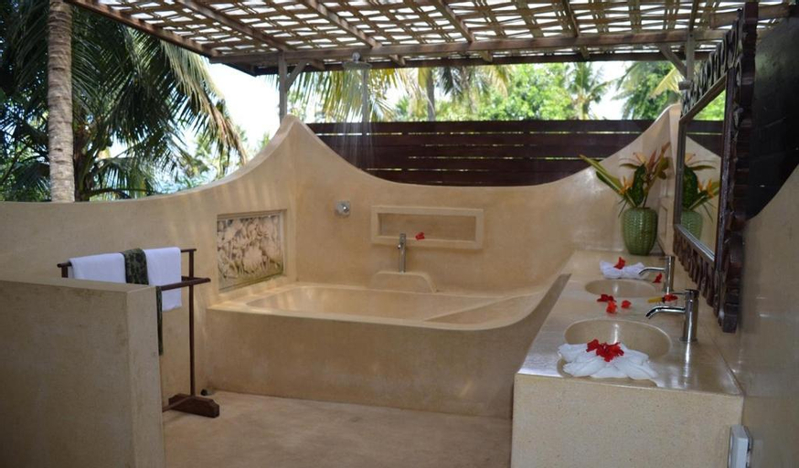 Bathroom 9