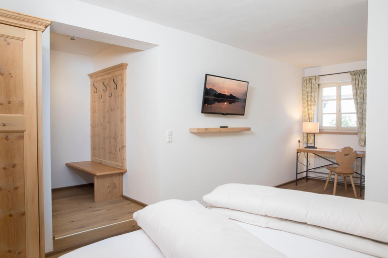 Bedroom, Gasthof Herrnhaus, Kufstein