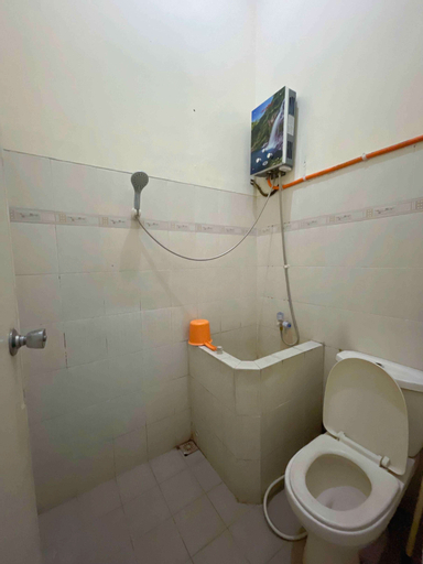 Bathroom 7