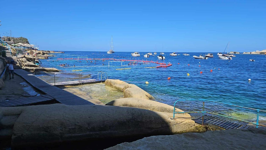 Others 5, La Playa Hotel