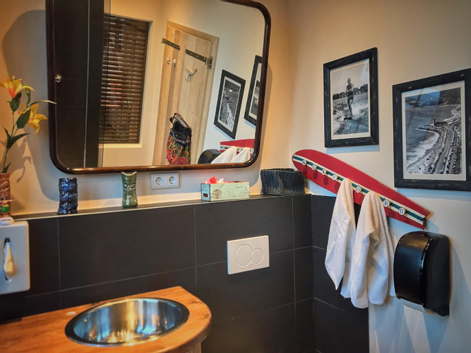 Bathroom 6