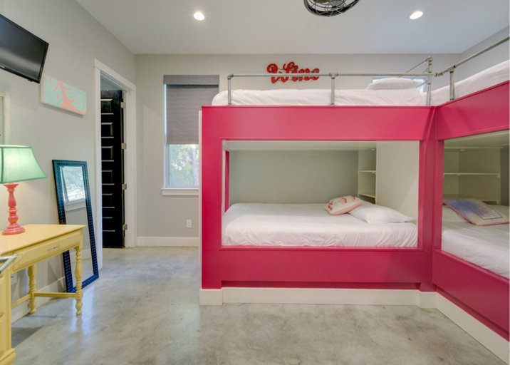 Bedroom 3, The Liney Moon, Hays