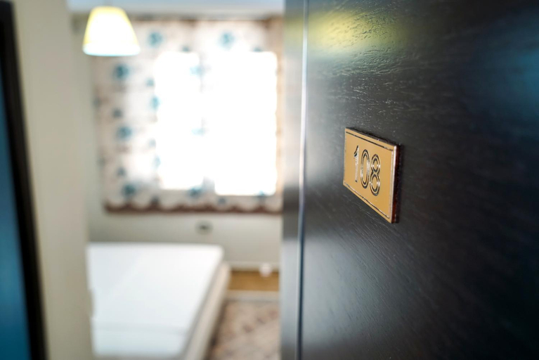 Bathroom, Hotel Magic, Gjirokastrës