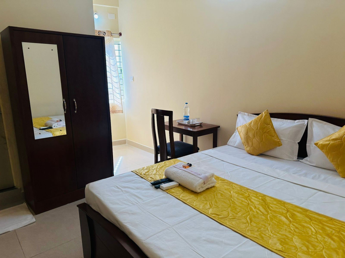 Bedroom 2, S G R HOTEL & LODGE, Bangalore