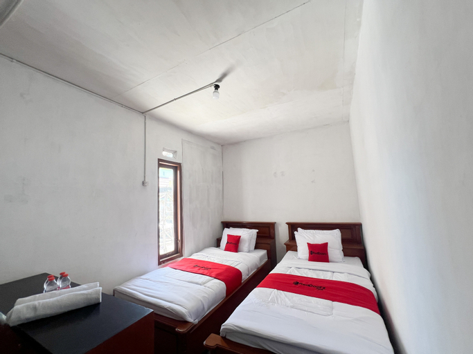 Bedroom 28