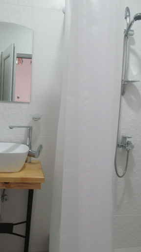 Bathroom 2, Hotel Classic, Telavi