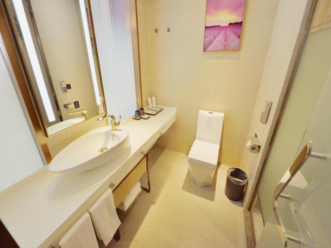 Bathroom, Lavande Hotels· Xingyi Jushan Avenue, Qianxinan Buyei and Miao