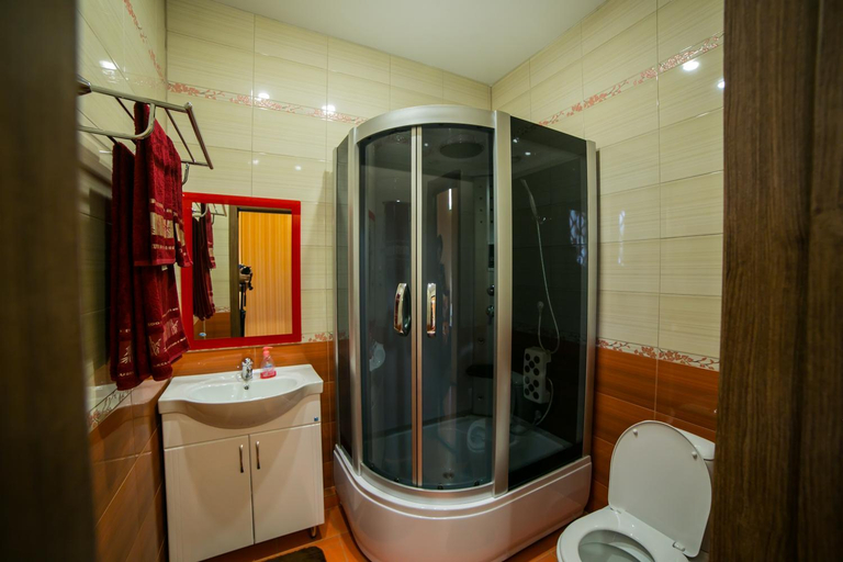 Bathroom 2, Kleopatra Hotel, Ul'yanovsk