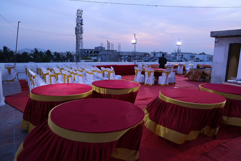 Food & Drinks 4, Mount Grande, Chennai